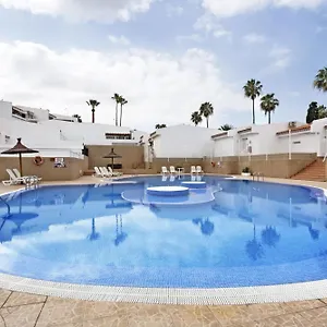 https://sunny-three-bedroom-apartment-in-costa-adeje.tenerifehoteles.net